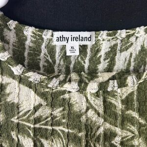 Kathy Ireland Women’s 2-piece Olive Green Textured Top and Pants